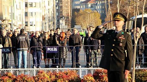 T­a­k­s­i­m­ ­M­e­y­d­a­n­ı­­n­d­a­ ­A­t­a­t­ü­r­k­­ü­ ­a­n­m­a­ ­t­ö­r­e­n­i­ ­-­ ­S­o­n­ ­D­a­k­i­k­a­ ­H­a­b­e­r­l­e­r­